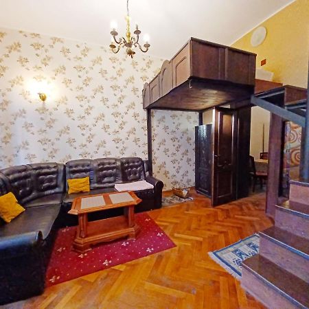 Aristocrat Vintage Apartment Brasov Exterior photo