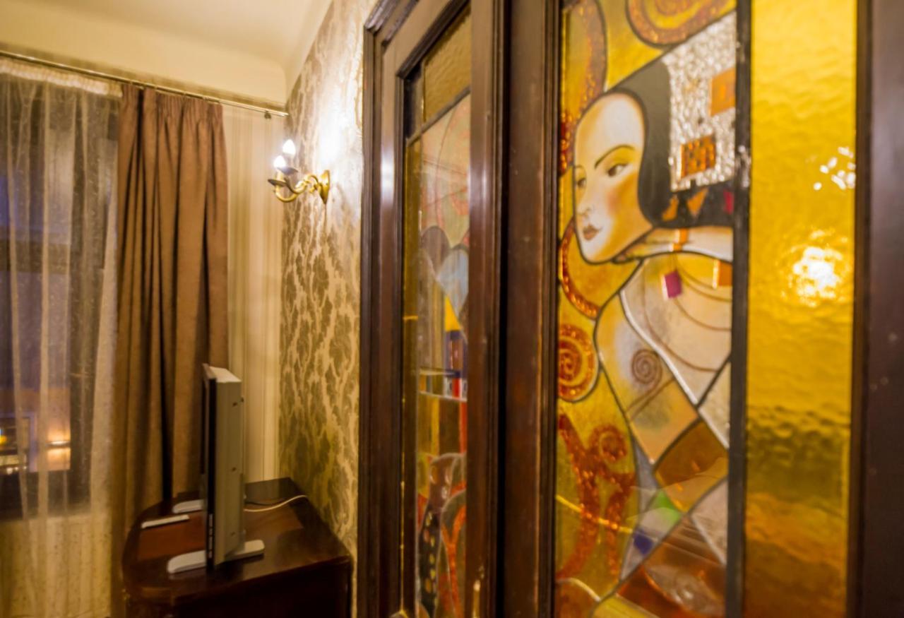 Aristocrat Vintage Apartment Brasov Exterior photo